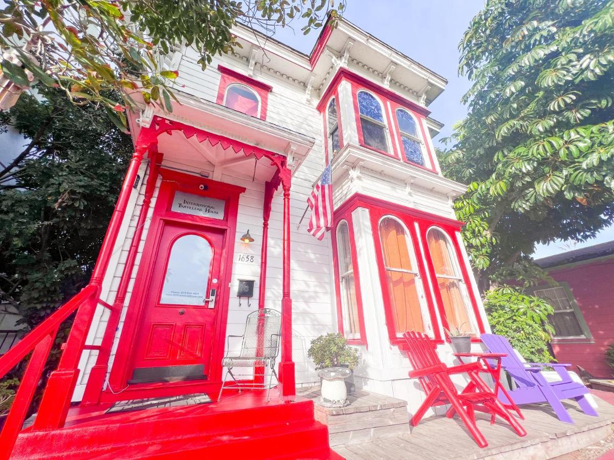 Ith San Diego Adventure Hostel (Adults Only) Экстерьер фото