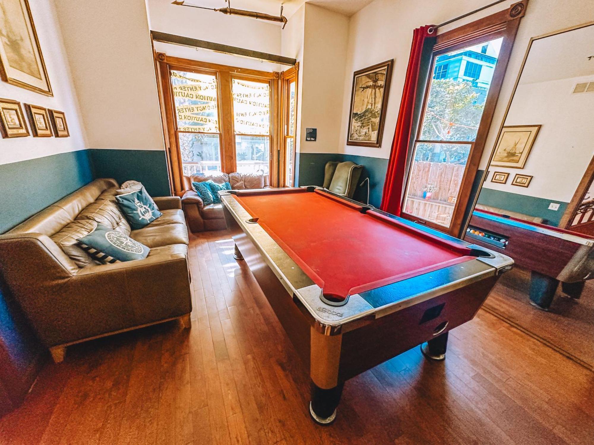 Ith San Diego Adventure Hostel (Adults Only) Экстерьер фото